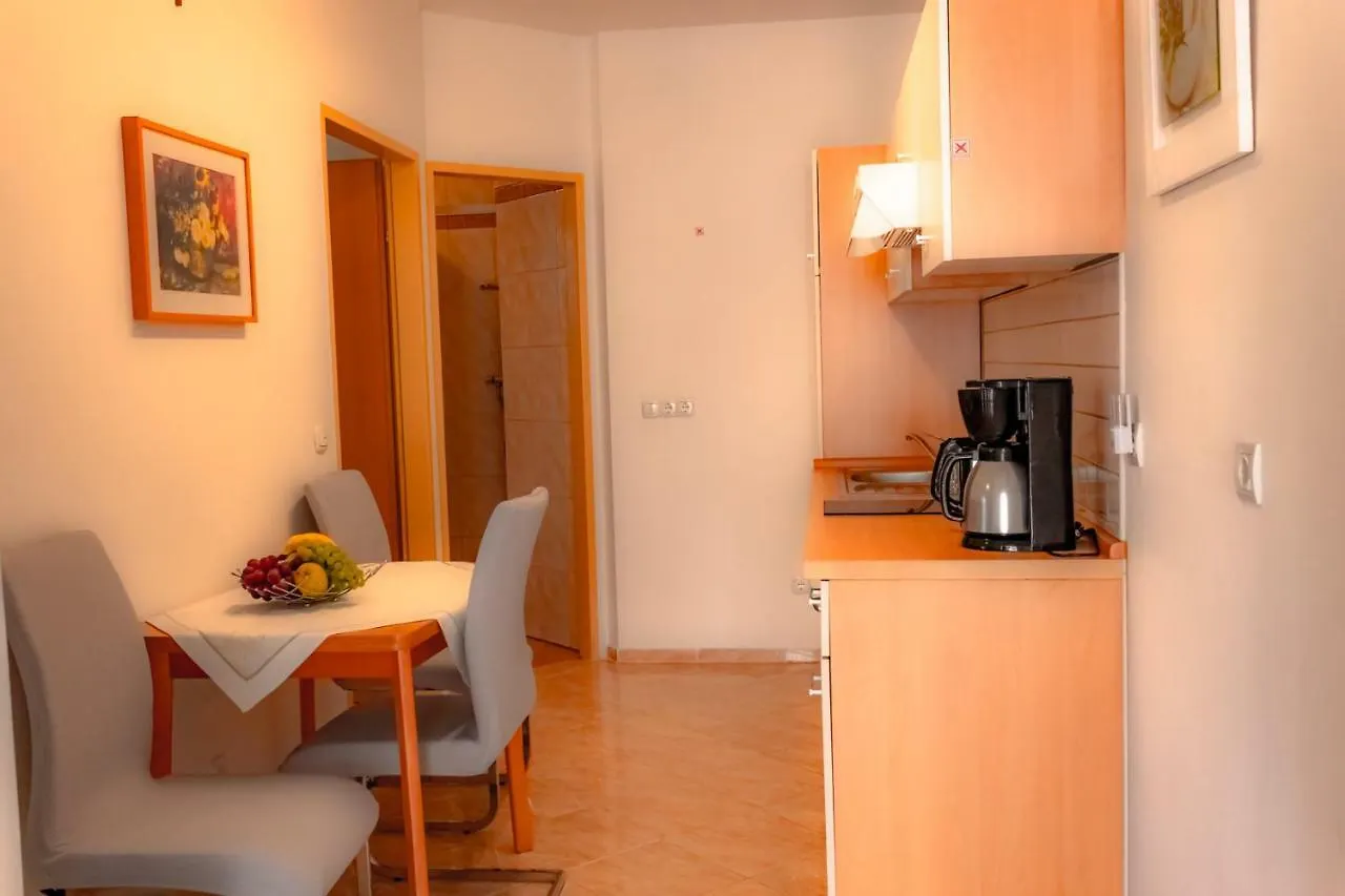Kaja Apartments 法扎纳 克罗地亚